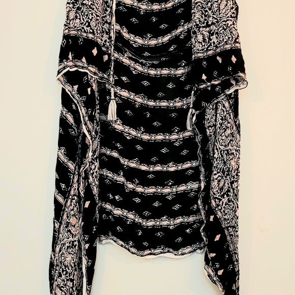 Bohemian Shrug - Picture 5 of 5